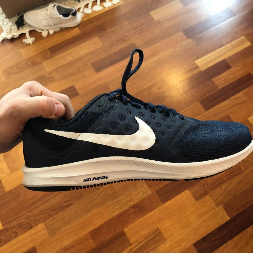 Mens Nike Running Shoes - Size 10 - Blue